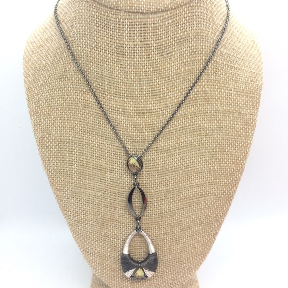 3/$30 NINE WEST GUNMETAL SILVER TONE WIRE WRAP YELLOW CRYSTAL PENDANT NECKLACE - Picture 1 of 12